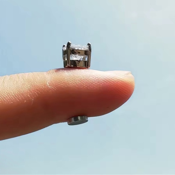 4 pair magnetic stud earrings for men no piercings - Picture 2 of 2